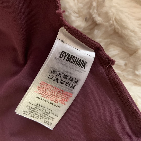 Gyumshark berry red dreamy crop top - Picture 5 of 7